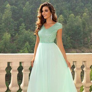 Green Beautiful Formal Evening Prom Wedding Guest Dress Formal Gown